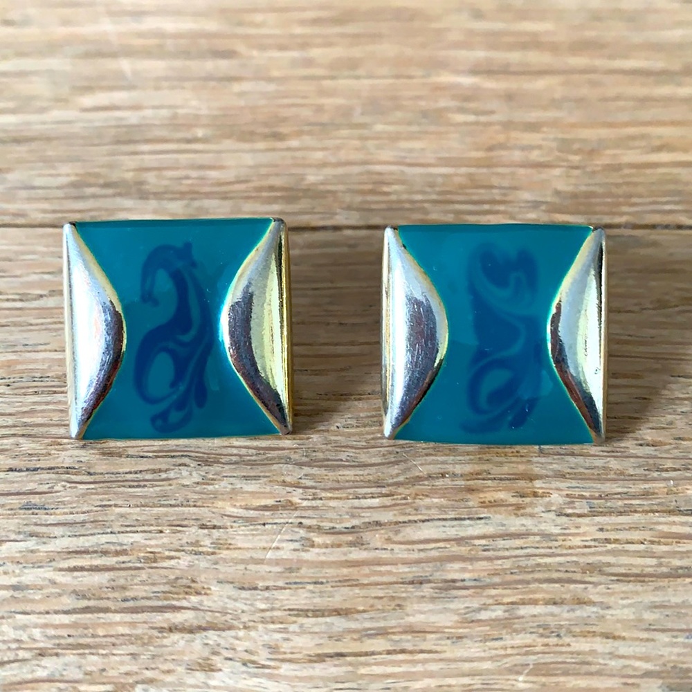 Vintage 1970s gold + green stud earrings